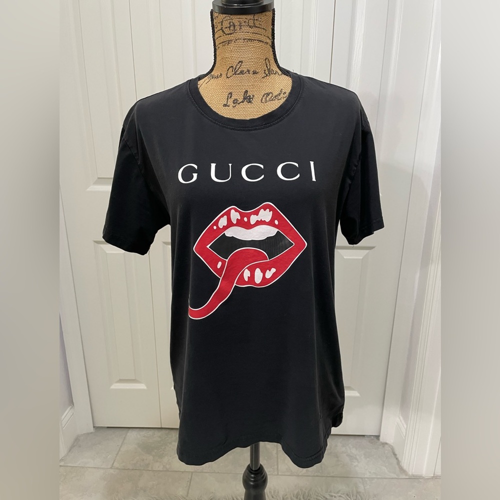 Gucci Black Tee with Red Lips Design